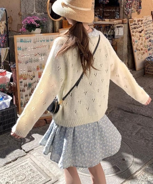 Lis ardent(リスアルダン)の「小花柄レースカラー ティアードミニワンピース(ワンピース・レディース・ブルー・M)」の2枚目の写真