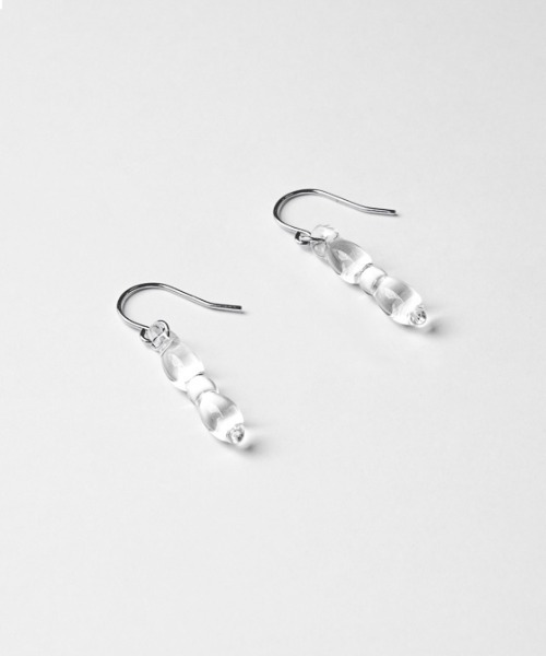 HARIO Lampwork Factory(ハリオランプワークファクトリー)の「ピアス ジェロ(ピアス(両耳用)・レディース・クリア・FREE)」の2枚目の写真