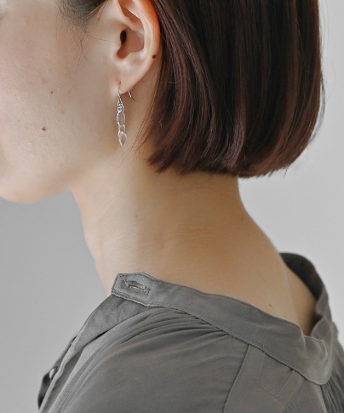 HARIO Lampwork Factory(ハリオランプワークファクトリー)の「ピアス ジェロ(ピアス(両耳用)・レディース・クリア・FREE)」の6枚目の写真