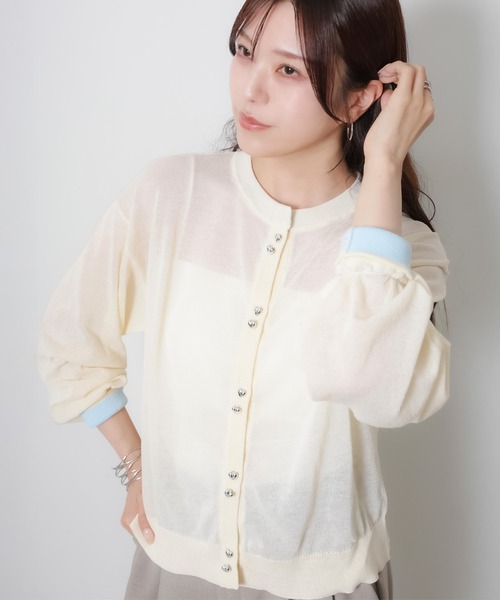 Riberry(リベリー)の「【接触冷感】ハートボタン配色シアーカーディガン(カーディガン/ボレロ・レディース・アイボリー/ブラック/グレー/イエロー・FREE)」の2枚目の写真