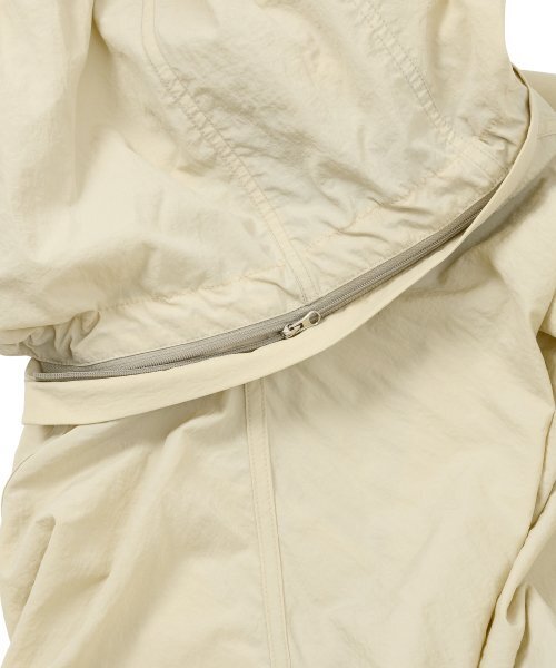 AJOBYAJO（アジョバイアジョ）の「Nylon Oversized Windbreaker [BEIGE]（ナイロンジャケット・レディース・その他・FREE）」の3枚目の写真