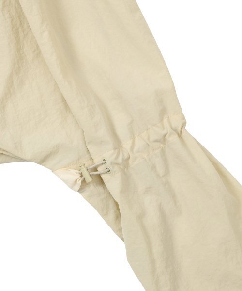 AJOBYAJO（アジョバイアジョ）の「Nylon Oversized Windbreaker [BEIGE]（ナイロンジャケット・レディース・その他・FREE）」の5枚目の写真