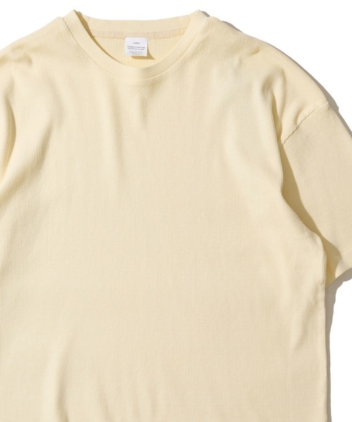 ADPOSION(アドポーション)の「【SEABEES/シービーズ】ピグメントテレコクルーネックTシャツ(Tシャツ/カットソー・メンズ・ブラック/アイボリー/カーキ・MEDIUM/LARGE)」の2枚目の写真