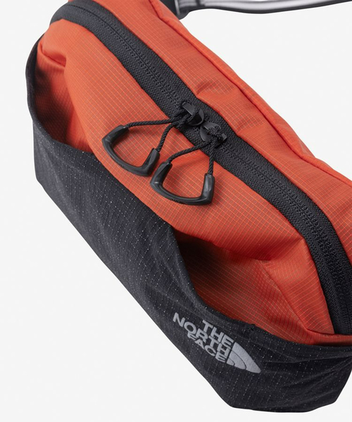 THE NORTH FACE(ザノースフェイス)の「THE NORTH FACE / ザ ノースフェイス Factor ファクター 3L(ショルダーバッグ・メンズ・オレンジ/スミクロ・FREE)」の5枚目の写真