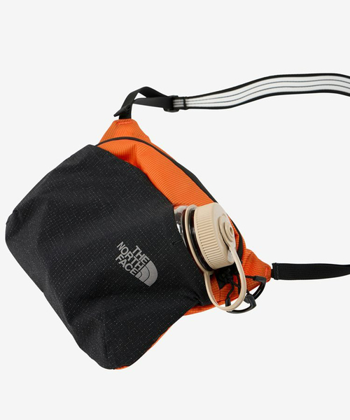 THE NORTH FACE(ザノースフェイス)の「THE NORTH FACE / ザ ノースフェイス Factor ファクター 3L(ショルダーバッグ・メンズ・オレンジ/スミクロ・FREE)」の6枚目の写真