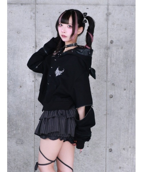 Amilige（アミリージュ）の「猫耳袖ZIPショート丈パーカー【2way着用