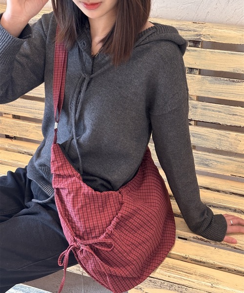 UNDERSTATEMENTs(アンダーステイトメント)の「【ユニセックス】チェックギャザーショルダーバッグ(ショルダーバッグ・メンズ・ネイビー/レッド/グリーン/グレー・FREE)」の22枚目の写真