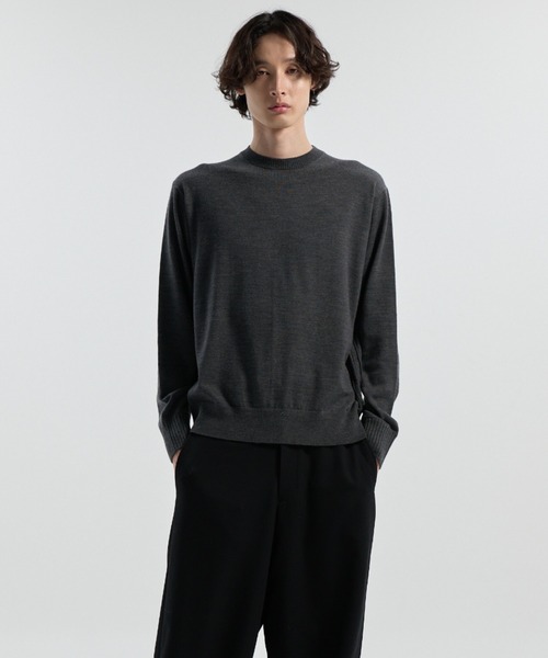 CINOH(チノ)の「15.5 MICRON WOOL CREW NECK KNIT(ニット/セーター・メンズ・チャコールグレー/ブラック・4/2)」の8枚目の写真