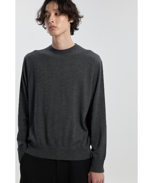 CINOH(チノ)の「15.5 MICRON WOOL CREW NECK KNIT(ニット/セーター・メンズ・チャコールグレー/ブラック・4/2)」の9枚目の写真