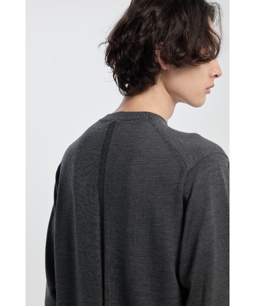 CINOH(チノ)の「15.5 MICRON WOOL CREW NECK KNIT(ニット/セーター・メンズ・チャコールグレー/ブラック・4/2)」の11枚目の写真