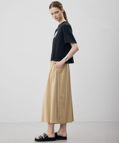 ICB(アイシービー)の「クロップド ロゴTEE(フォトプリント)(Tシャツ/カットソー・レディース・ブラック系/アイボリー系・MEDIUM/X-SMALL/SMALL)」の8枚目の写真
