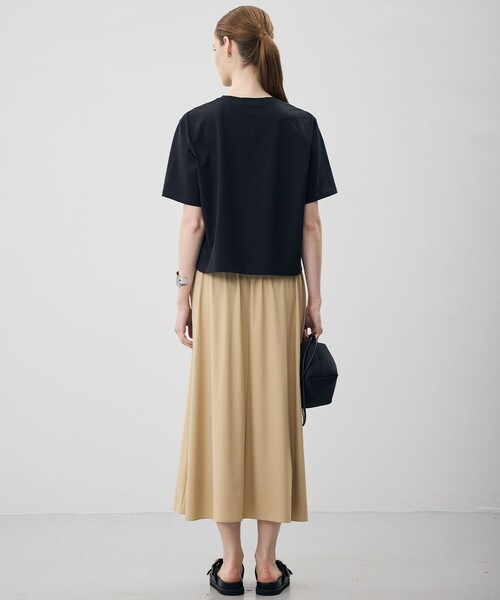 ICB(アイシービー)の「クロップド ロゴTEE(フォトプリント)(Tシャツ/カットソー・レディース・ブラック系/アイボリー系・MEDIUM/X-SMALL/SMALL)」の9枚目の写真