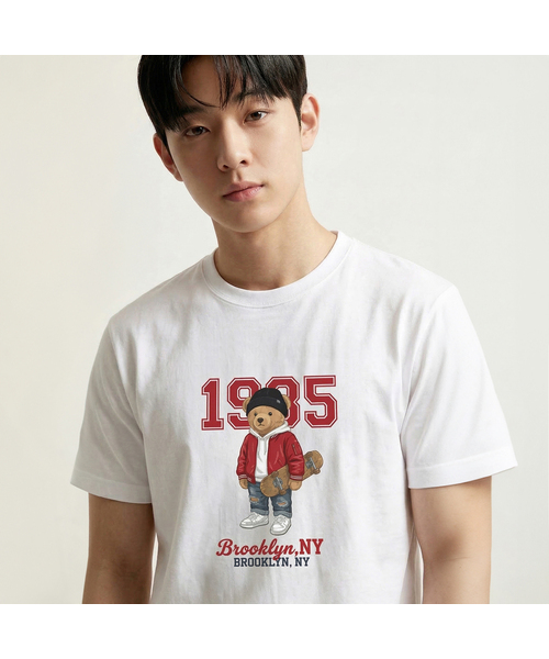 OKSTAR(オクスター)の「ヒップスタークマちゃん半袖Tシャツ(Tシャツ/カットソー・メンズ・カーキ/ホワイト/ブラック/グレー/ダークグリーン/ネイビー/ダークブルー/クリーム/ライトグレー/ライトベージュ/ダークグレー・4XL/SMALL/MEDIUM/LARGE/X-LARGE/2XL/3XL)」の1枚目の写真