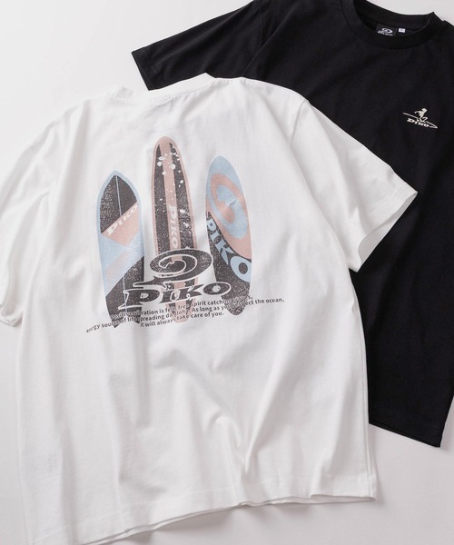 Piko（ピコ）の「【98】【PIKO/ピコ】ワンポイント刺繍 アソート バックプリント クルーネックTシャツ/サーフ/Y2K（Tシャツ/カットソー・メンズ・ホワイト系5/ブラック系1/ホワイト系3/ホワイト系4/ホワイト系1/ブルー系1/ホワイト系2/ホワイト系6/イエロー系1/ネイビー系2/ネイビー系1/ブラック系4/グレー系1/ブラック系2/グレー系2/ブラック系3・LL/L）」の2枚目の写真