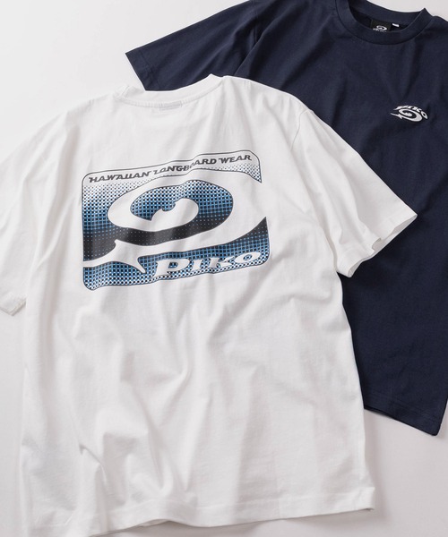 Piko（ピコ）の「【98】【PIKO/ピコ】ワンポイント刺繍 アソート バックプリント クルーネックTシャツ/サーフ/Y2K（Tシャツ/カットソー・メンズ・ホワイト系5/ブラック系1/ホワイト系3/ホワイト系4/ホワイト系1/ブルー系1/ホワイト系2/ホワイト系6/イエロー系1/ネイビー系2/ネイビー系1/ブラック系4/グレー系1/ブラック系2/グレー系2/ブラック系3・LL/L）」の4枚目の写真