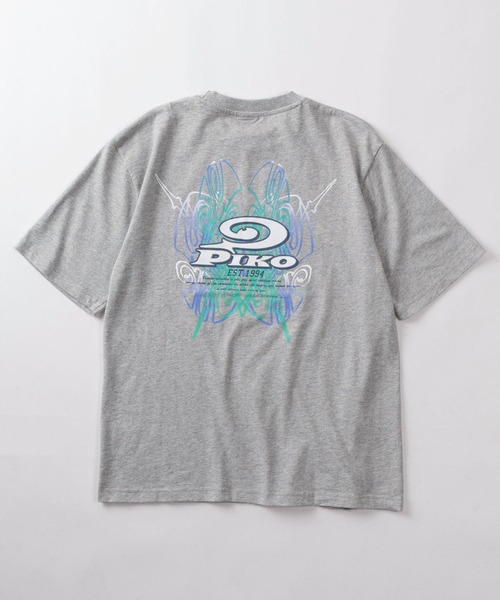 Piko(ピコ)の「【98】【PIKO/ピコ】ワンポイント刺繍 アソート バックプリント クルーネックTシャツ/サーフ/Y2K(Tシャツ/カットソー・メンズ・ホワイト系5/ブラック系1/ホワイト系3/ホワイト系4/ホワイト系1/ブルー系1/ホワイト系2/ホワイト系6/イエロー系1/ネイビー系2/ネイビー系1/ブラック系4/グレー系1/ブラック系2/グレー系2/ブラック系3・LL/L/M)」の21枚目の写真