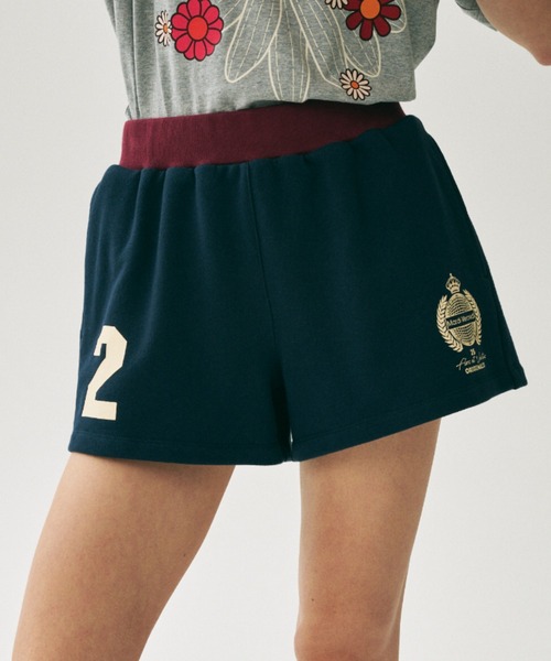 Mardi Mercredi（マルディメクルディ）の「MINI SHORTS ORIGINALIS 25 / ミニ ショーツ オリジナルス 25（スウェットパンツ・レディース・クリーム/バーガンディー/ネイビー/グレー・FREE）」の4枚目の写真