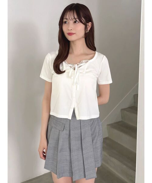 dazzlin(ダズリン)の「レースレイヤードリボンカットプルオーバー(Tシャツ/カットソー・レディース・オフホワイト/ネイビー/ブラウン・FREE)」の8枚目の写真