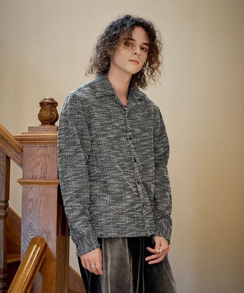CASPER JOHN(キャスパージョン)の「Boucle over shirts/ブークレオーバーシャツ(シャツ/ブラウス・メンズ・ブラック/レッド・LARGE/MEDIUM/SMALL/X-SMALL)」の1枚目の写真