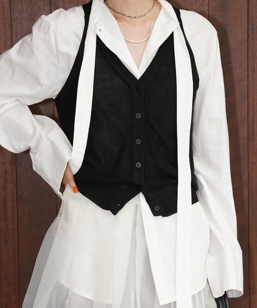 chuclla(チュクラ)の「Vネックリブニットベスト chw26s346(Tシャツ/カットソー・レディース・ベージュ/ブラック・FREE)」の2枚目の写真