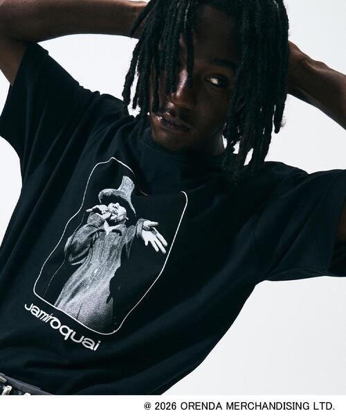 tk.TAKEO KIKUCHI（ティーケータケオキクチ）の「【Music Selection】Jamiroquai／ジャミロクワイ Tシャツ（Tシャツ/カットソー・メンズ・ブラック/ホワイト・03/02）」の17枚目の写真