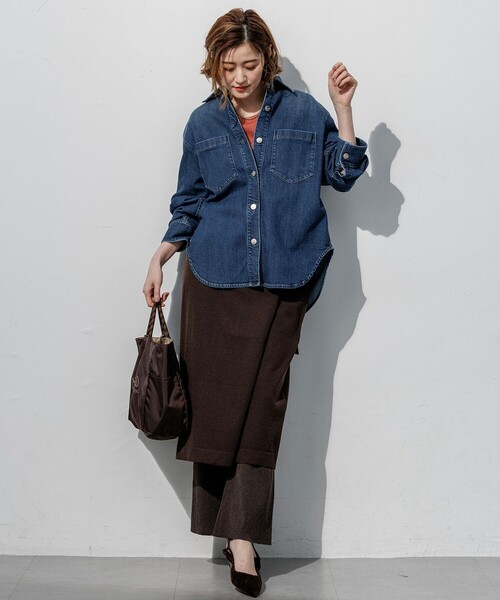 23区 L(ニジュウサンクオオキイサイズ)の「ドロップショルダー メッセージ ロゴTシャツ(Tシャツ/カットソー・レディース・グレー系/オールドローズ系/ホワイト系・44/46)」の22枚目の写真