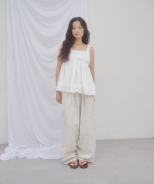 DISCOAT(ディスコート)の「【umm.】肩フリルリボンデザインキャミチュニック(シャツ/ブラウス・レディース・レモンイエロー/オフホワイト/ブラック・FREE)」の11枚目の写真