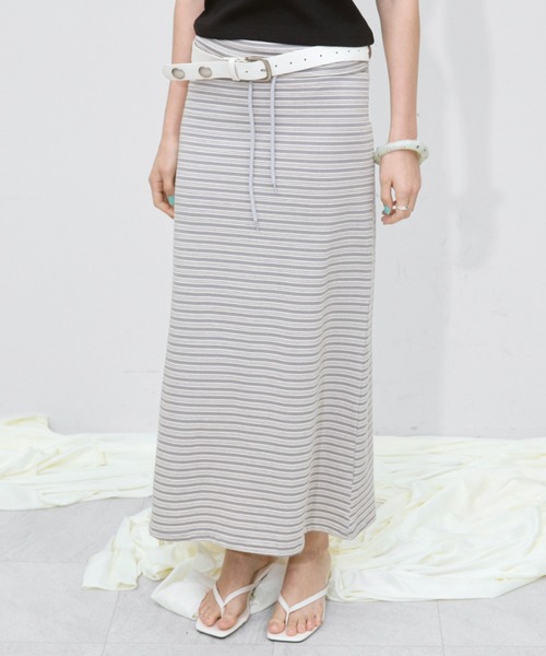 Rohwel(ローウェル)の「Border Maxi Skirt / ボーダーマキシスカート(スカート・レディース・ネイビー/グレー・FREE)」の11枚目の写真