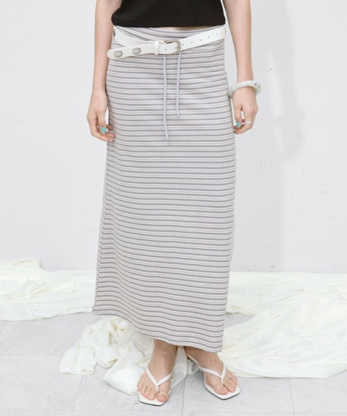 Rohwel(ローウェル)の「Border Maxi Skirt / ボーダーマキシスカート(スカート・レディース・ネイビー/グレー・FREE)」の12枚目の写真
