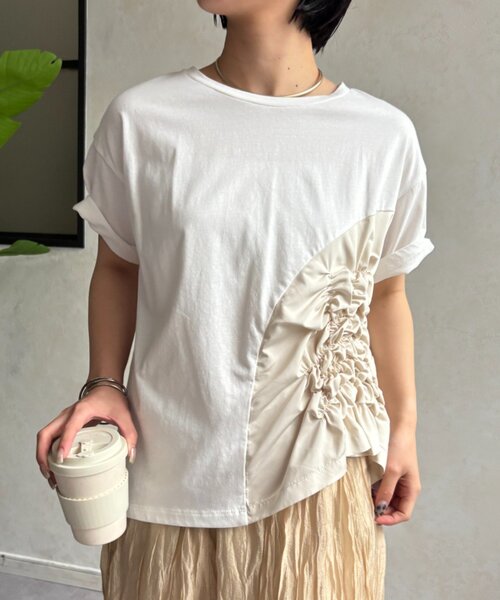 Jena espace merveilleux(ジェナ エスパスメルヴェイユ)の「シャーリング切替カットソー(Tシャツ/カットソー・レディース・グレー/オフホワイト/ブラック・FREE)」の22枚目の写真