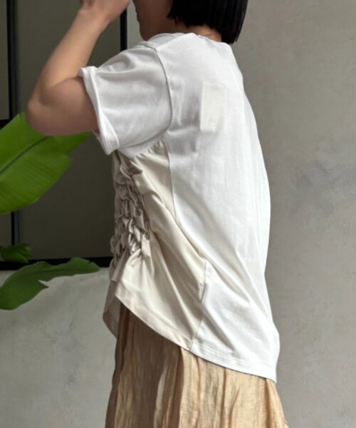 Jena espace merveilleux(ジェナ エスパスメルヴェイユ)の「シャーリング切替カットソー(Tシャツ/カットソー・レディース・グレー/オフホワイト/ブラック・FREE)」の21枚目の写真