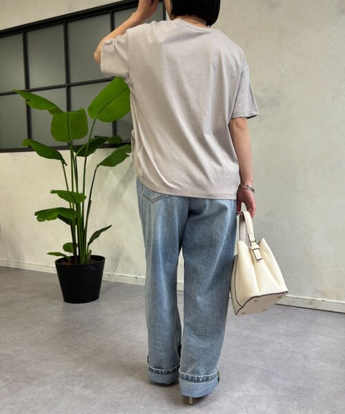 Jena espace merveilleux(ジェナ エスパスメルヴェイユ)の「シャーリング切替カットソー(Tシャツ/カットソー・レディース・グレー/オフホワイト/ブラック・FREE)」の4枚目の写真