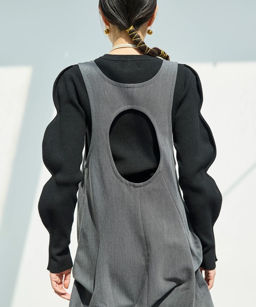 OMMO(オーエムエムオー)の「TUCK DRAPE OP(ワンピース・レディース・ブラック/グレー・38/36)」の8枚目の写真