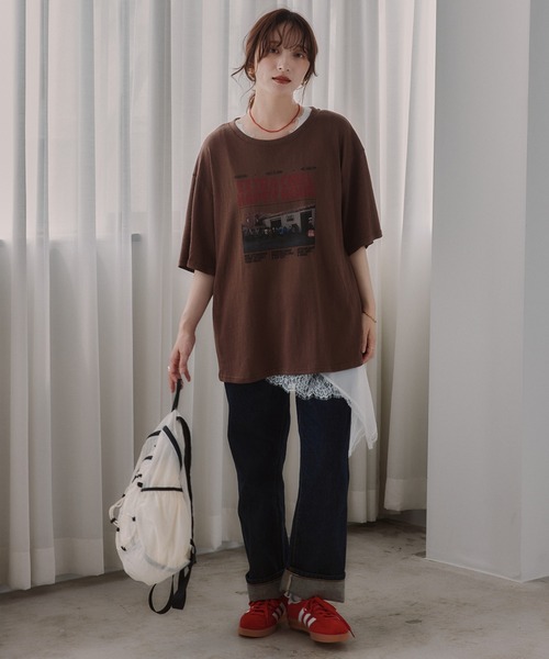 210nouve(トゥージュヌーブ)の「オーバーサイズ フォトプリント Tシャツ(Tシャツ/カットソー・レディース・ブラウン/ホワイト/ブラック・FREE)」の7枚目の写真