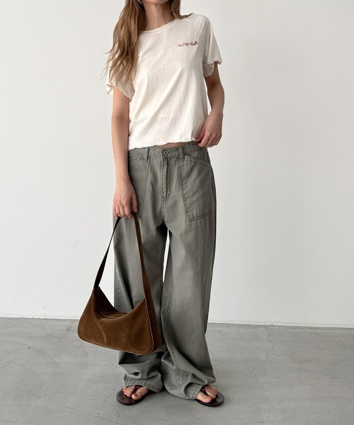 CANAL JEAN - CANAL JEAN キャナルジーン ラグランロングtシャツ 白 茶 CANAL JEAN（キャナルジーン）の「HARING 刺繍ラグランメローTシャツ