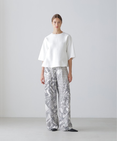 ADORE(アドーア)の「◆エアーストレッチトップス(ニット/セーター・レディース・ホワイト/ブラック/レッド・38)」の10枚目の写真