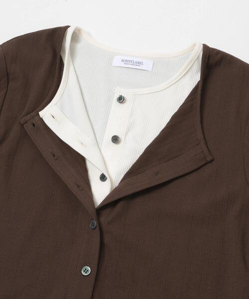 URBAN RESEARCH Sonny Label(アーバンリサーチサニーレーベル)の「汗ジミ防止レイヤードライクカットプルオーバー(Tシャツ/カットソー・レディース・ブラウン/ネイビー/グレー・FREE)」の18枚目の写真