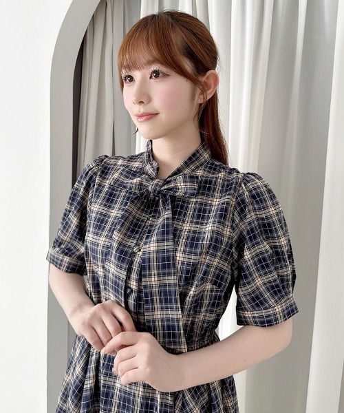 F i.n.t(フィント)の「ランダムヘムチェックボウタイワンピース/fint フィント(ワンピース・レディース・グリーン/ネイビー・FREE)」の11枚目の写真