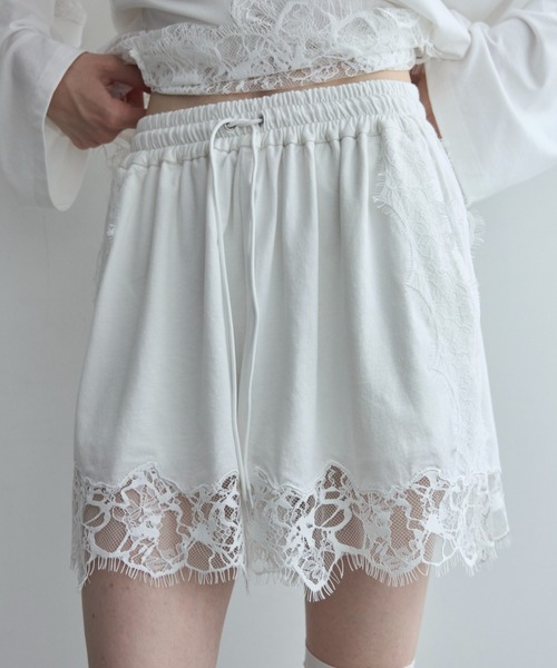 JOSE MOON(ジョゼムーン)の「LACE DOCKING SHORT PANTS/レースドッキングショートパンツ(その他パンツ・レディース・ブラック/グレー/ホワイト・FREE)」の2枚目の写真