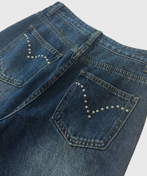 &soiree(アンドソワレ)の「スタッズ付きデニムワイドパンツ(デニムパンツ・レディース・ブラック/ブルー・SMALL/MEDIUM/LARGE)」の10枚目の写真