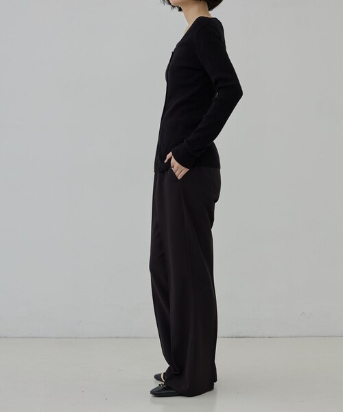 GALLEST(ギャレスト)の「Comfy Slacks|イージーストレートフレアパンツ【セットアップ対応/通勤/カセット服】(その他パンツ・レディース・ブラック/ベージュ/ダークグレー・34/36/40/38)」の16枚目の写真