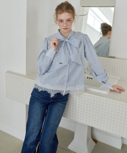 idem(イデム)の「lace bow tie blouse / 裾レースボウタイブラウス(シャツ/ブラウス・レディース・ライトブルー/アイボリー・FREE)」の7枚目の写真