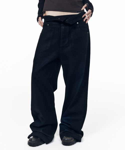 AAKAM(アーカム)の「Glazed Wax Denim Pants (Black)(デニムパンツ・レディース・その他・1/2/0)」の1枚目の写真
