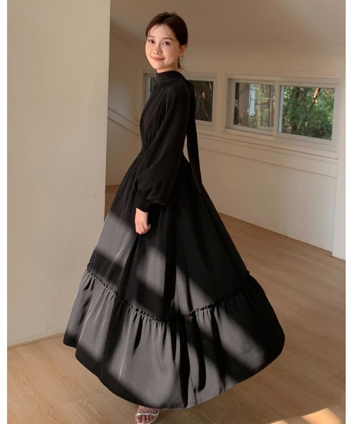 BIRTHDAY BASH(バースデイバッシュ)の「2WAY RIBBON TIERED DRESS(2WAYリボンティアードワンピース)(ワンピース・レディース・ブラック・FREE)」の2枚目の写真