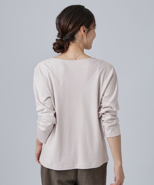 SHOO・LA・RUE(シューラルー)の「【UV/S-LL/洗濯機可】大人上品 ロゴプリントロンT(Tシャツ/カットソー・レディース・ダークブラウン系/ライトグレー系1/ブラック系1/ホワイト系1・04/03/02/01)」の18枚目の写真