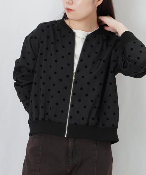 LUCA/LADY LUCK LUCA(ルカ/レディラックルカ)の「LC/LLL フロッキードットジップアップブルゾン(ブルゾン・レディース・ブラック/グレー・FREE)」の2枚目の写真