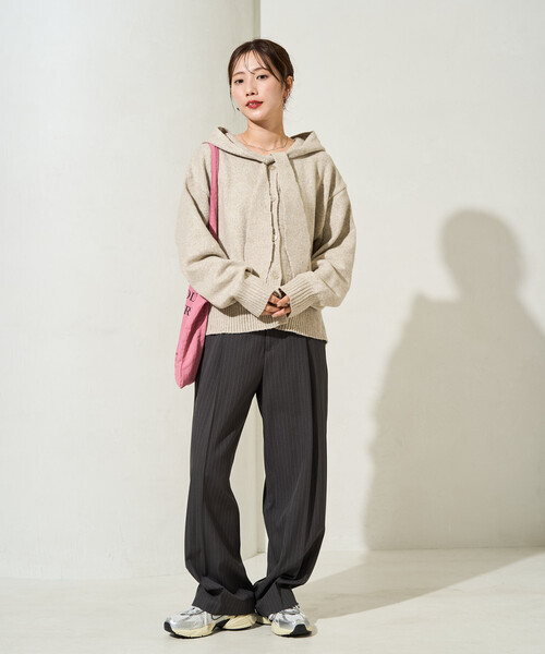 FREAK'S STORE(フリークスストア)の「限定展開 タイ付き フーディー ニット ボタン カーディガン(カーディガン/ボレロ・レディース・ナチュラル/ブラウン/チャコールグレー・フリ-)」の11枚目の写真