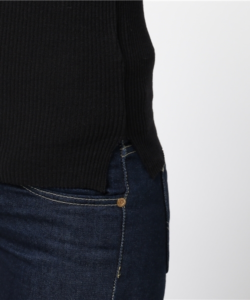 SLY（スライ）の「WARM CUT RIB SLIT ロンT（Tシャツ/カットソー・レディース・ブラック/オフホワイト/ワインレッド・1/2）」の9枚目の写真