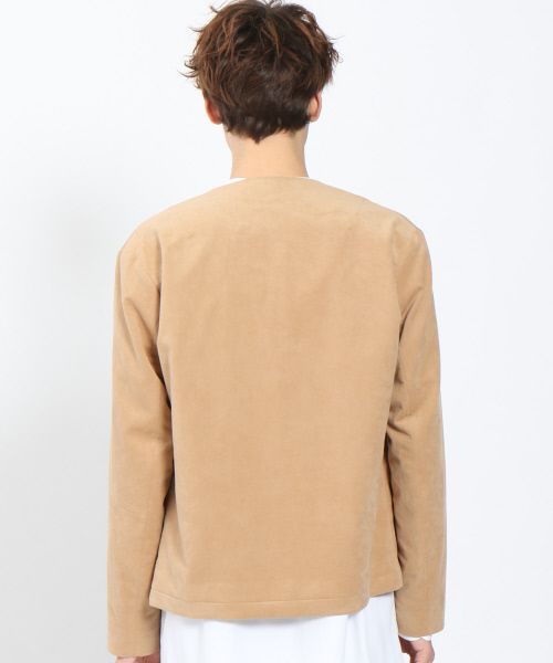 ABAHOUSE（アバハウス）の「ノーカラーフェイクスウェードブルゾン（ブルゾン・メンズ・ベージュ/ネイビー・46/48）」の4枚目の写真