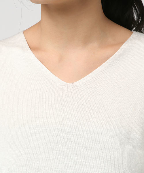 Honeys（ハニーズ）の「Ｖネックニットプルオーバー（ニット/セーター・レディース・ピンク/アイボリー/ブラック/杢グレー/ブルー・M/L）」の9枚目の写真